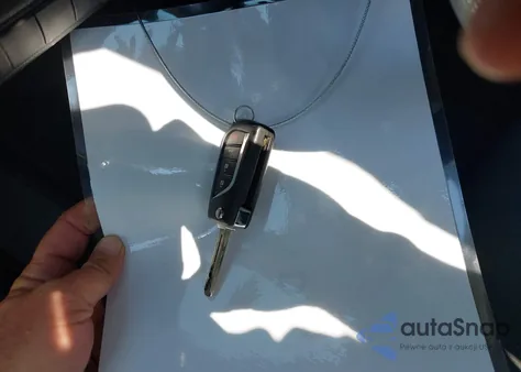 2020 Toyota Corolla Le z USA, uszkodzony, nr VIN 5YFEPRAE3LP090710